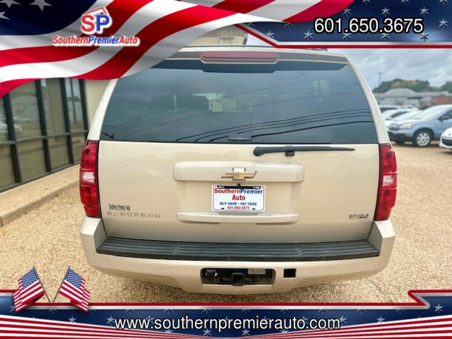 2008 TAN CHEVROLET SUBURBAN BASE; LT LS (3GNFC16038G) with an 5.3L V8 OHV 16V FFV engine, 4-Speed Automatic transmission, located at 922 W. Beacon St., Philadelphia, MS, 39350, (601) 650-3675, 32.770447, -89.127151 - Title: 2008 Chevrolet Suburban LS 1500 Year: 2008 Make: Chevrolet Model: Suburban Engine: 5.3L V8 OHV 16V FFV Body: SPORT UTILITY 4-DR Transmission: 4-Speed Automatic Overdrive Drive Type: RWD Mpg City: 15 Mpg: 21 Trim: LS 1500 - Photo#4